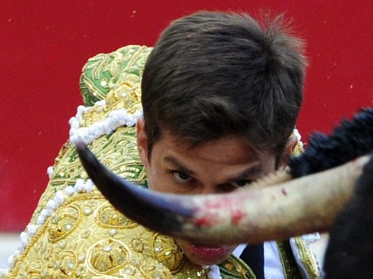 La noche temática - Toros, luces y sombras. Avance