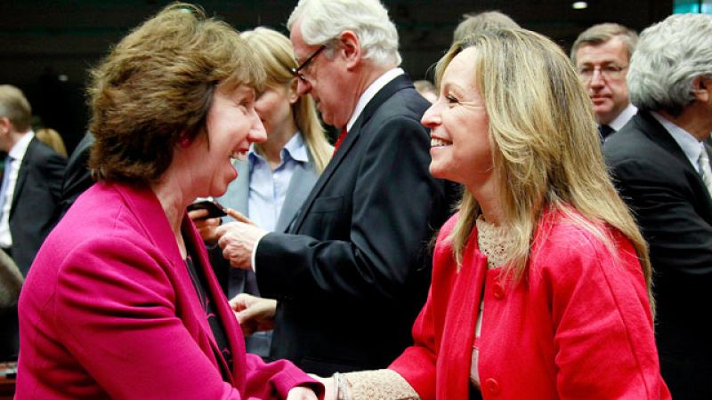 Los  líderes europeos preparan la cumbre para el segundo rescate de Grecia