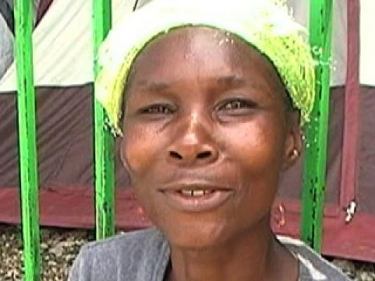  - Vendedora ambulante en Haití