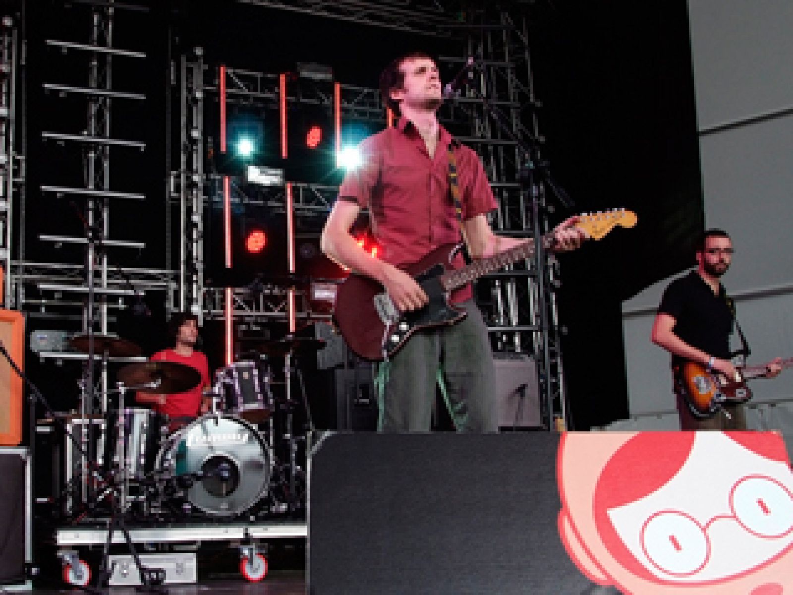 Los españoles Nudozurdo ofrecieron un intenso concierto en la tarde del viernes en esta edición del Festival Internacional de Benicàssim (15/07/11).