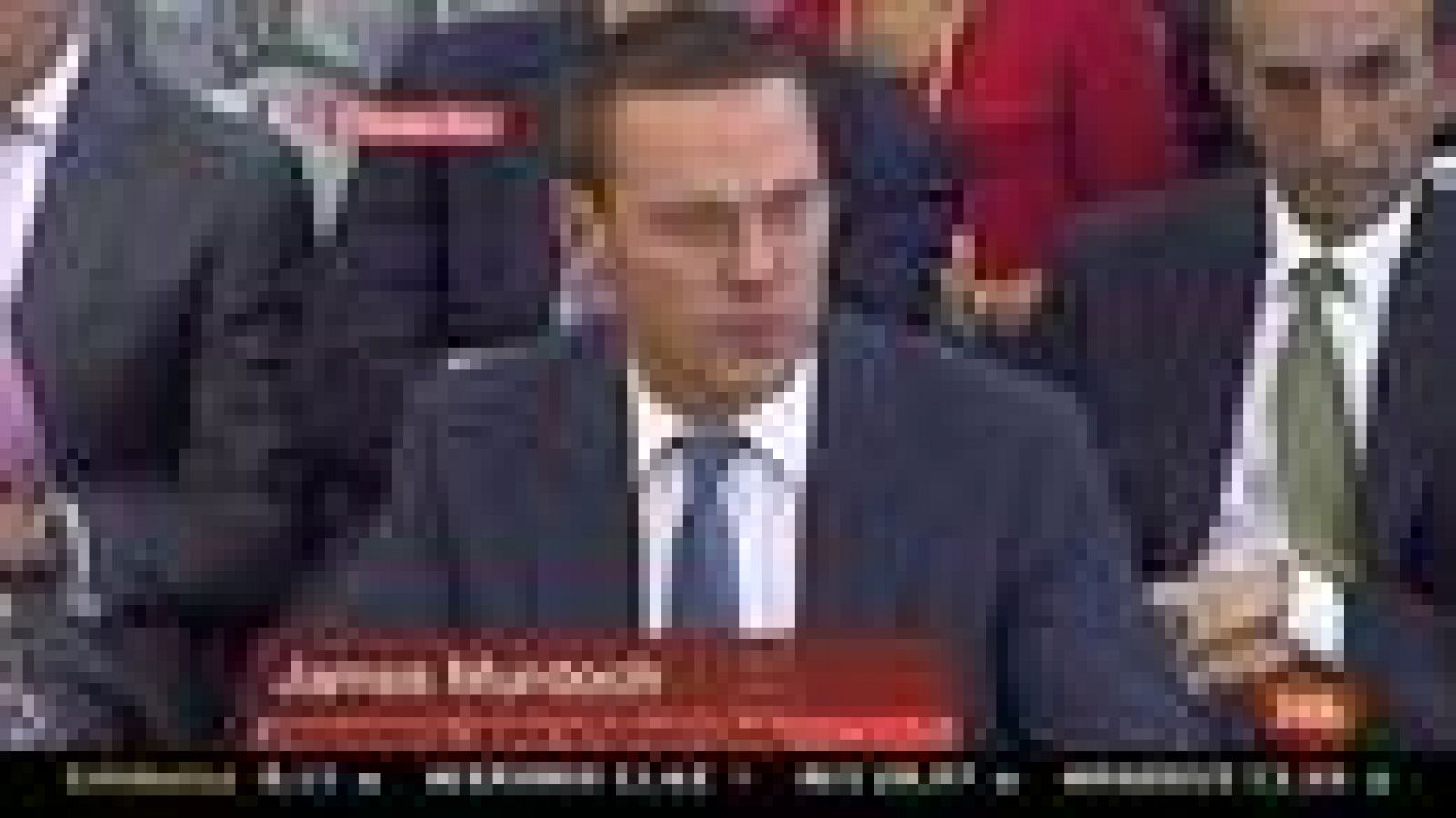 Informativo 24h: Murdoch interrumpe a su hijo para defender que James "no estaba en la compañía" cuando ocurrió todo | RTVE Play
