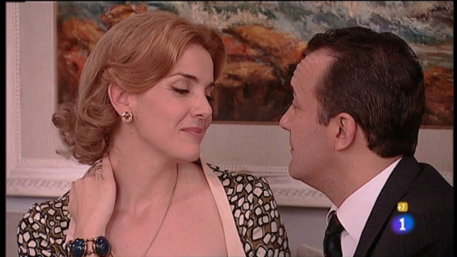 Amar en tiempos revueltos - T6 - Capítulo 231 - Fina ha preparado la cita con Asunción y su primo - Ver ahora