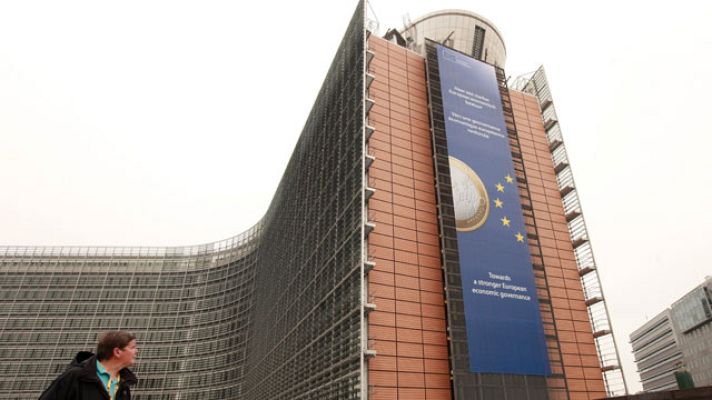 Telediario 1 - UE busca una solucion para Grecia