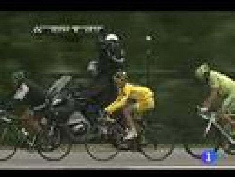 La sorpresa que dio Alberto Contador en la 16º etapa del Tour de Francia ha hecho que la carrera tome un cariz diferente. El corredor de Saxo Bank tiene en Pinerolo (Italia) una nueva oportunidad para recortar tiempo con un buen descenso.