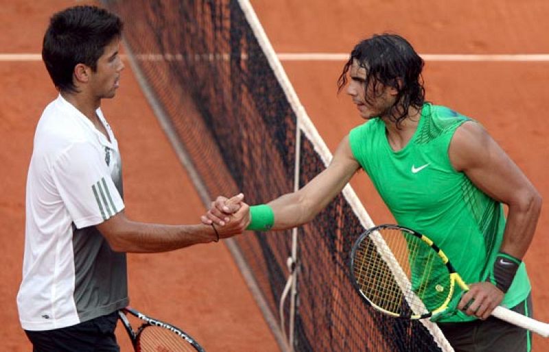  Nicolás Almagro han cerrado su pase para cuartos, y jugarán entre sí. Carla Suárez firma la proeza de llegar a esta fase desde la previa.