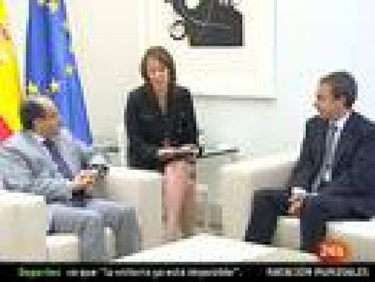 Zapatero recibe al líder de los rebeldes libios, Mahmud Yibril 