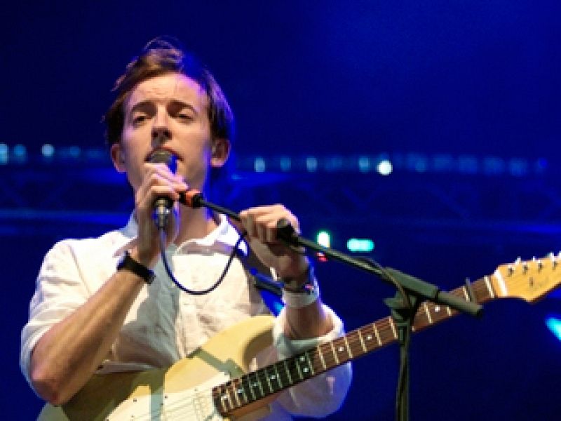 El grupo londinense hizo sonar su delicado pop el sábado en el escenario Fiberfib.com (16/07/11).