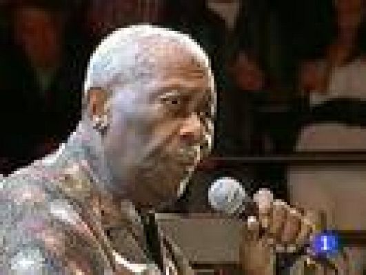 Telediario 1 - B.B.King entusiasma