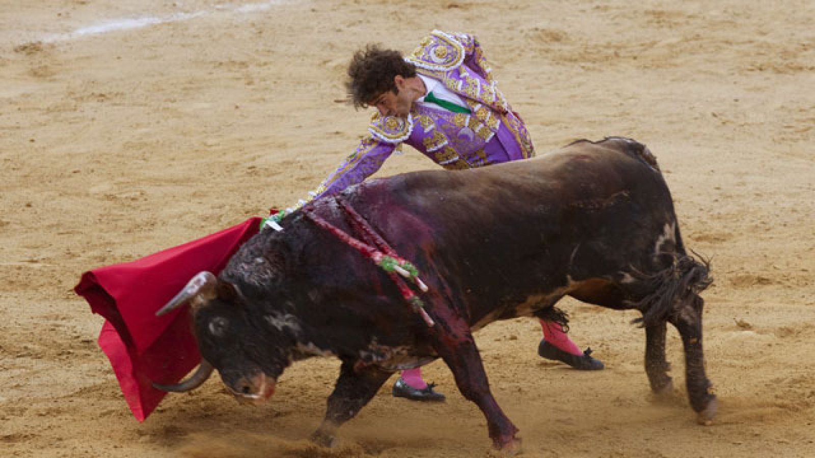 José Tomás corta una oreja en su regreso a los ruedos en Valencia