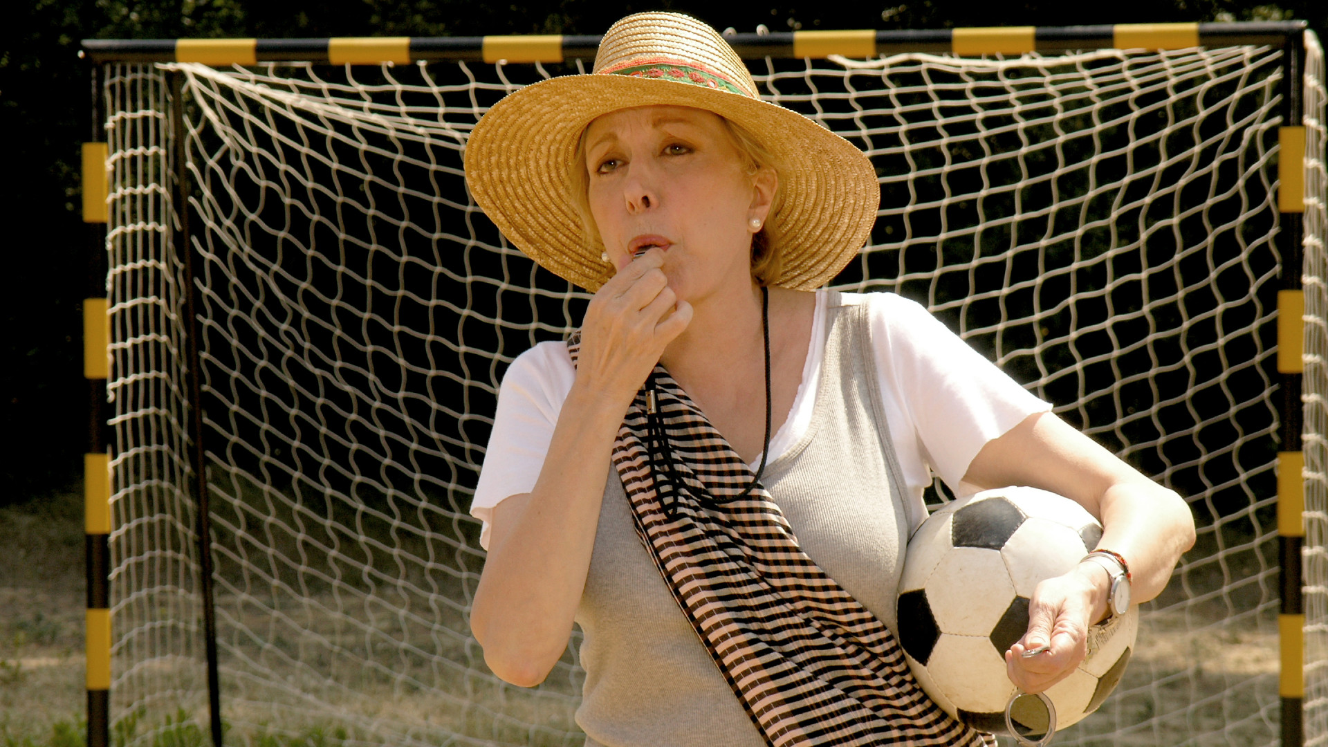 Abuela De Verano A De Arbitro Rtve Es