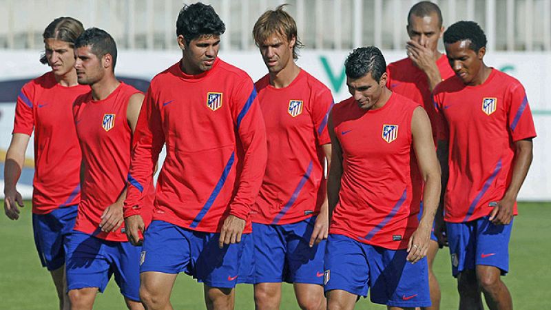 El argentino Agüero no se ha presentado en el entrenamiento del Atlético, que ha comenzado a entrenar con la novedad del portero Curtois, que ha llegado cedido por el Chelsea.