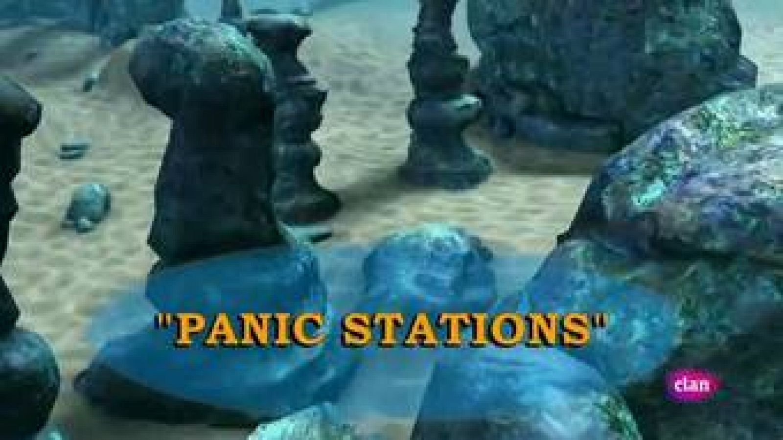 Nuevas imágenes de un videoaficionado tomadas tras la explosión de la bomba en el complejo gubernamental de Oslo.