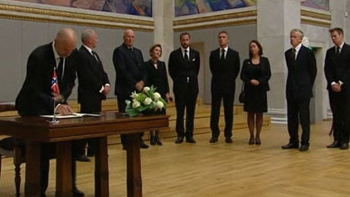 Telediario 1 - Scotland Yard investiga a Breivik