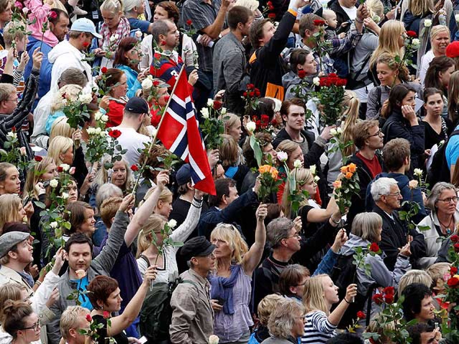 Oslo homenajea a las víctimas de la brutal matanza