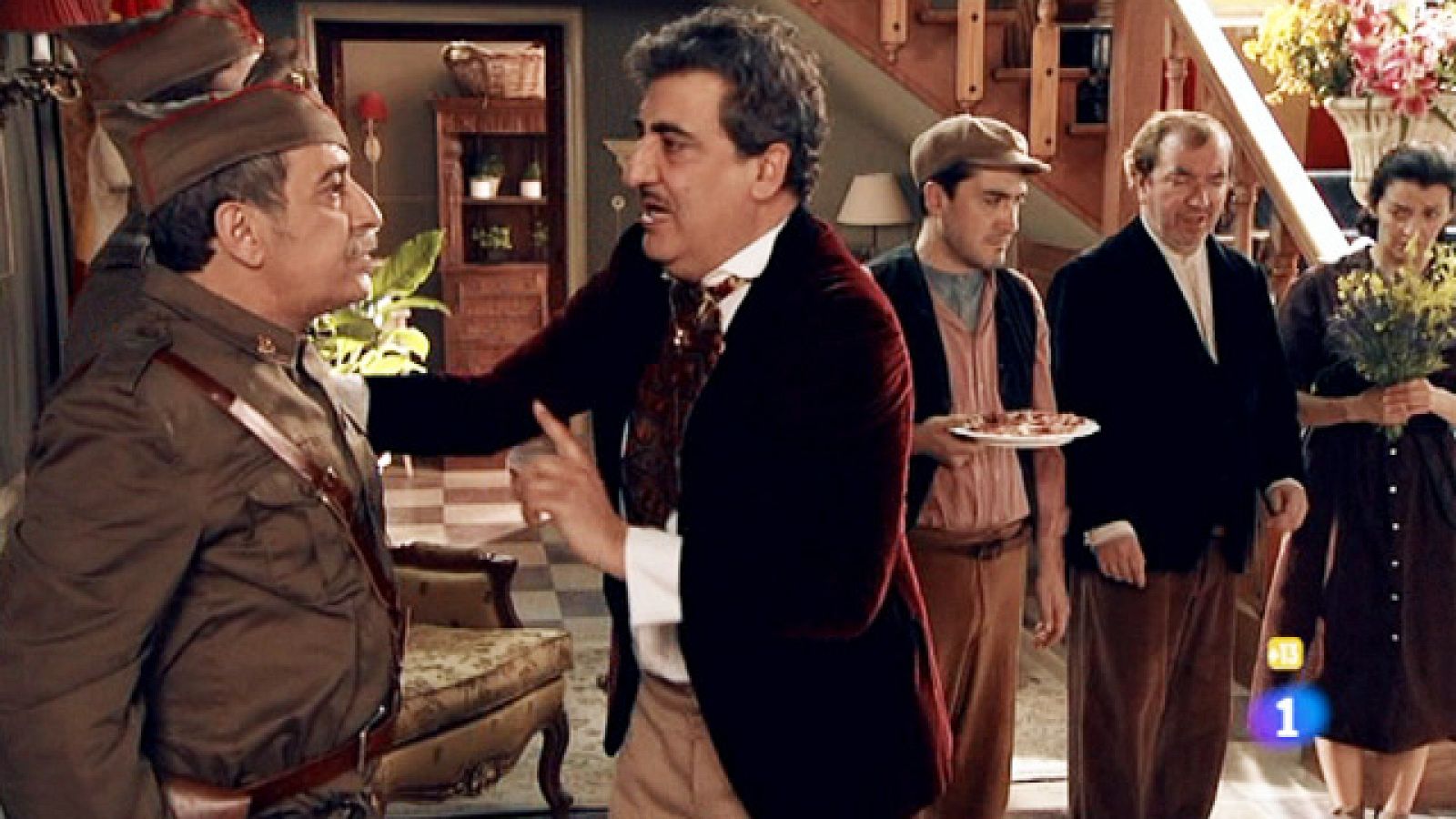 Plaza de España - Minuto de oro Capítulos 1 y 2 - Plaza de España | Ver