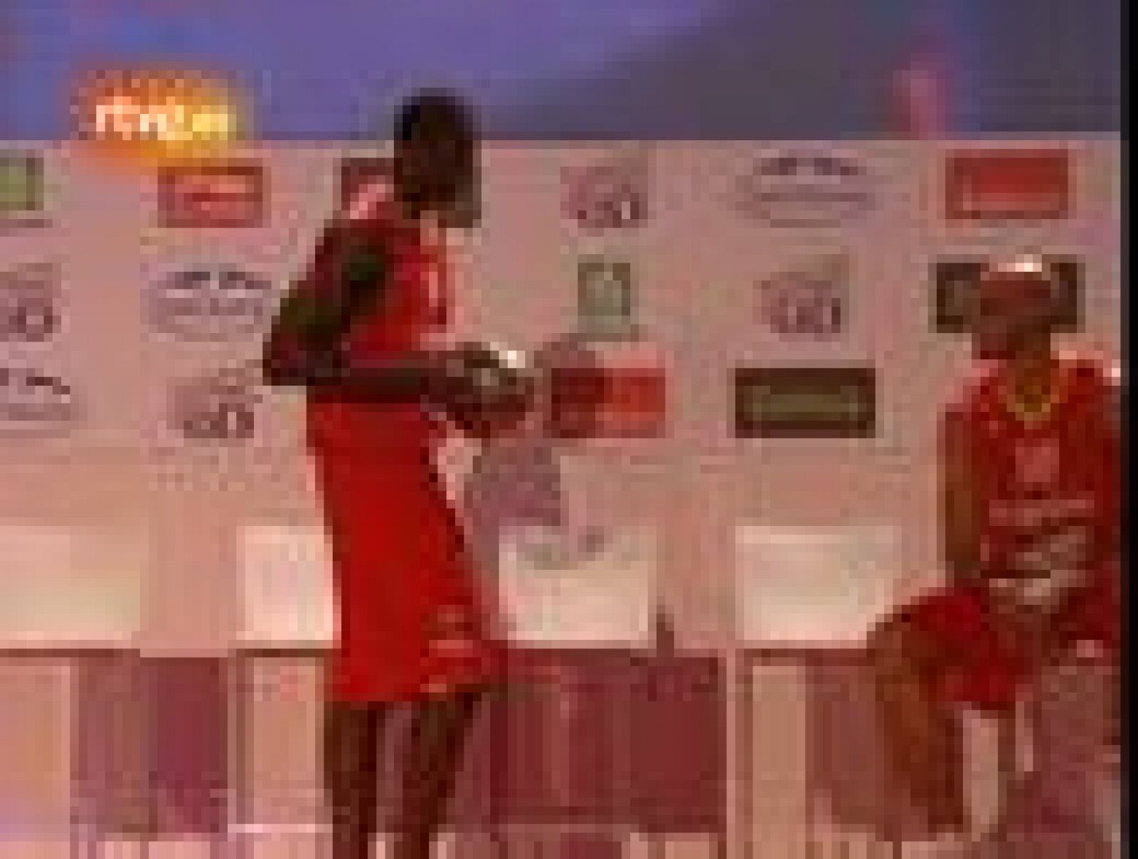 La selección española de baloncesto se ha presentado con el objetivo de luchar por el Eurobasket de Lituania. Scariolo ha presentado a sus 15 seleccionados, de los que tendrá que descartar a tres para la lista definitiva.