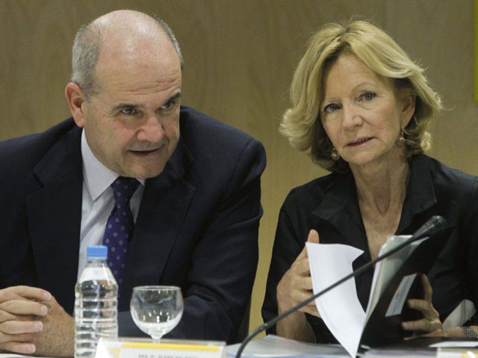 El ICO ayudará a las CC.AA. a pagar su deuda y éstas se comprometen a tener una regla de gasto