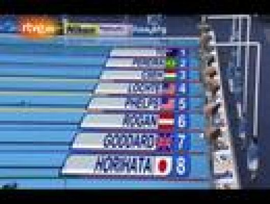 Lochte bate a Phelps en los 200 estilos