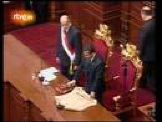  - Humala jura su cargo como presidente de Perú y afirma que luchará contra la exclusión social