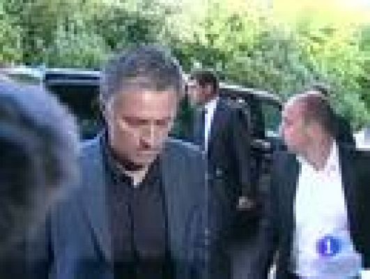 La UEFA perdona un partido a Mou