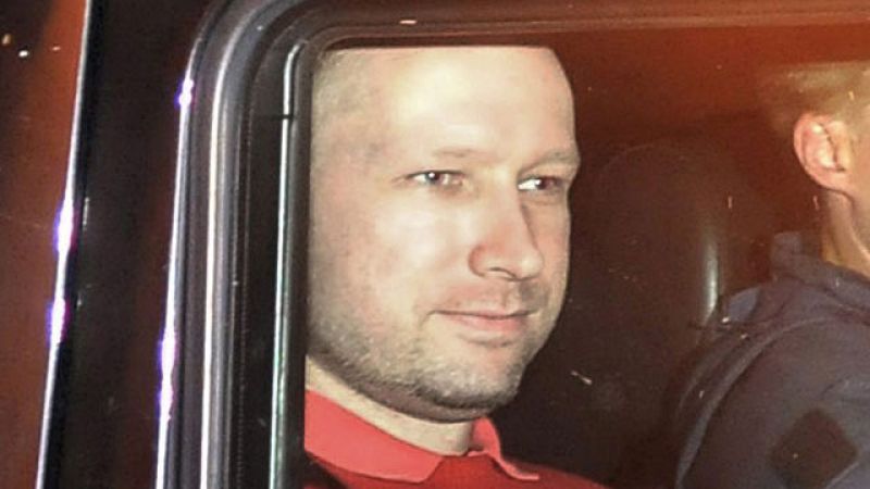  Breivik, dispuesto a colaborar con la policía pero con exigencias