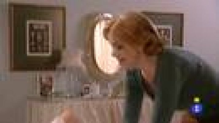 Amar en tiempos revueltos - Chelo da a luz una preciosa niña