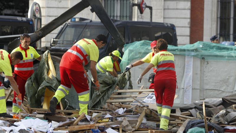   Desalojados los dos últimos campamentos del 15 M en Madrid