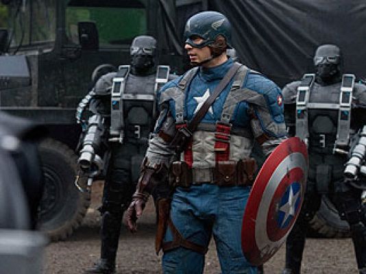 El cómic en RTVE.es - Capitán América: Espectacular secuencia de acción con el escudo