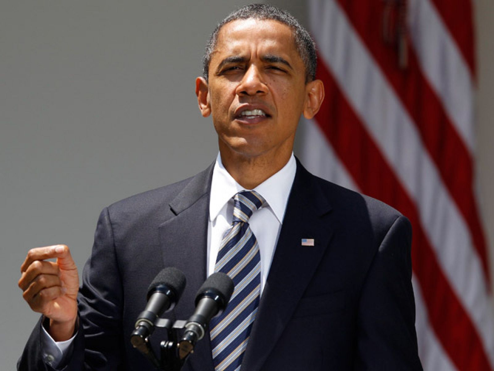 El Senado de EE.UU. aprueba el plan de deuda y Obama señala que es solo el primer paso