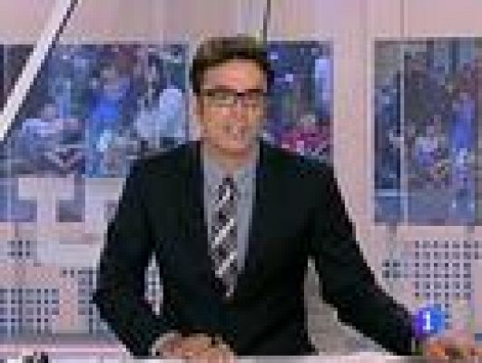 Telediario 1 - La policía blinda Sol y desaloja a los pocos indignados que han llegado a la plaza