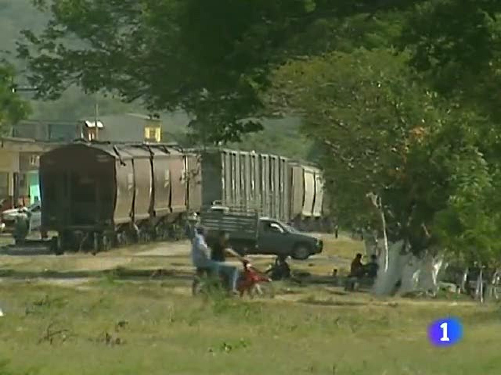 Miles de centroamericanos son víctimas de secuestros y de abusos cuando cruzan México camino de Estados Unidos. La Comisión Interamericana de Derechos Humanos se ha comprometido a investigar las desapariciones de estos emigrantes y solicitar al gobi