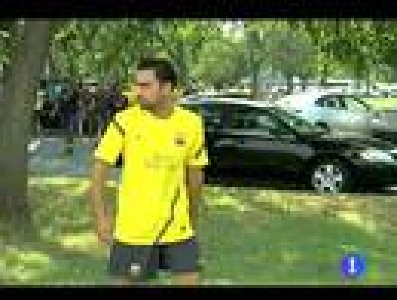 En el Barça, Xavi Hernández está a punto para jugar ante el Chivas. Gran refuerzo para Guardiola. El capitán no ha disputado un sólo minuto de los cuatro partidos que ha jugado el Barça en esta pretemporada.