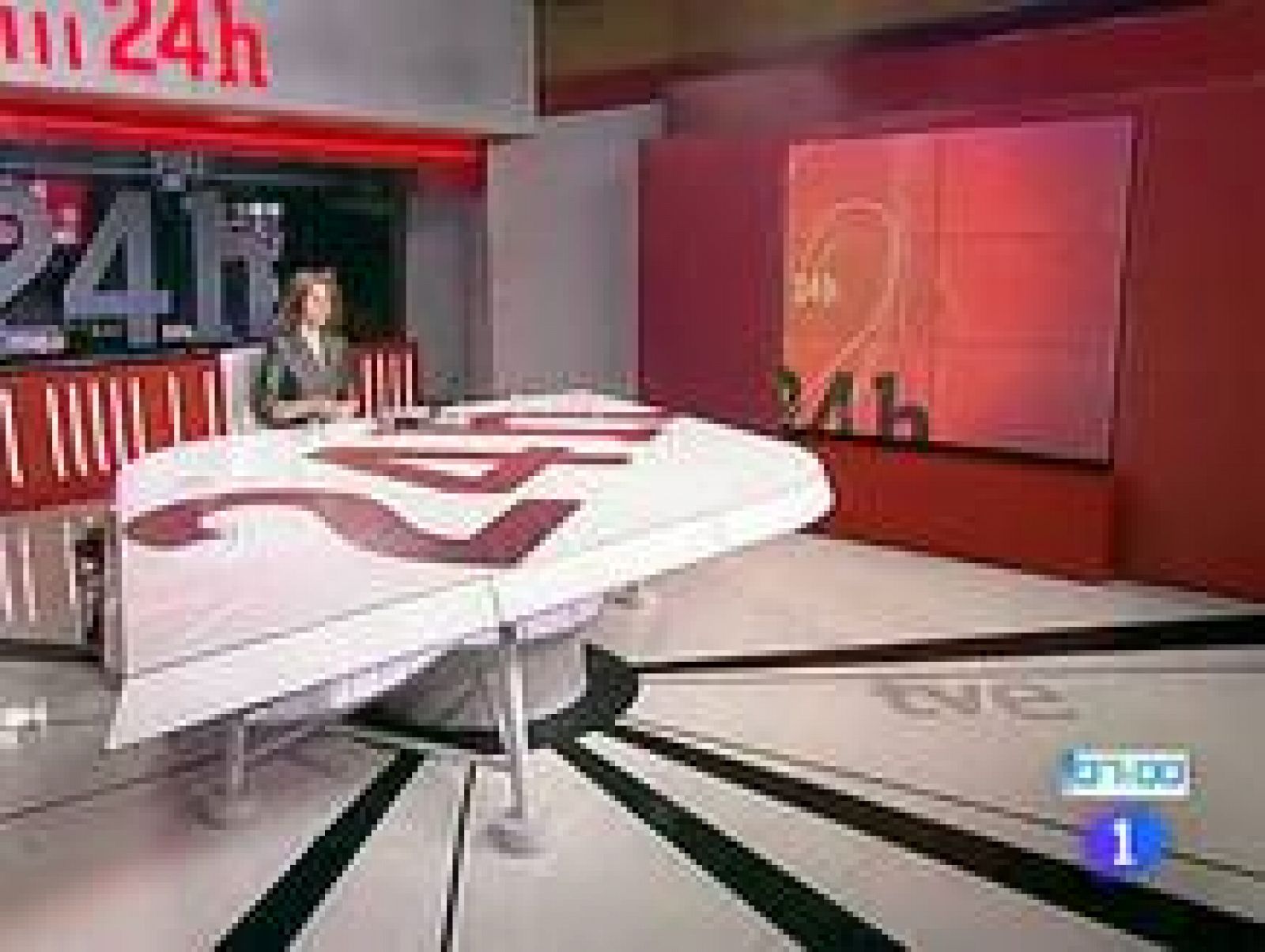 Telediario 1: Telediario Matinal en 4' - 04/08/11 | RTVE Play