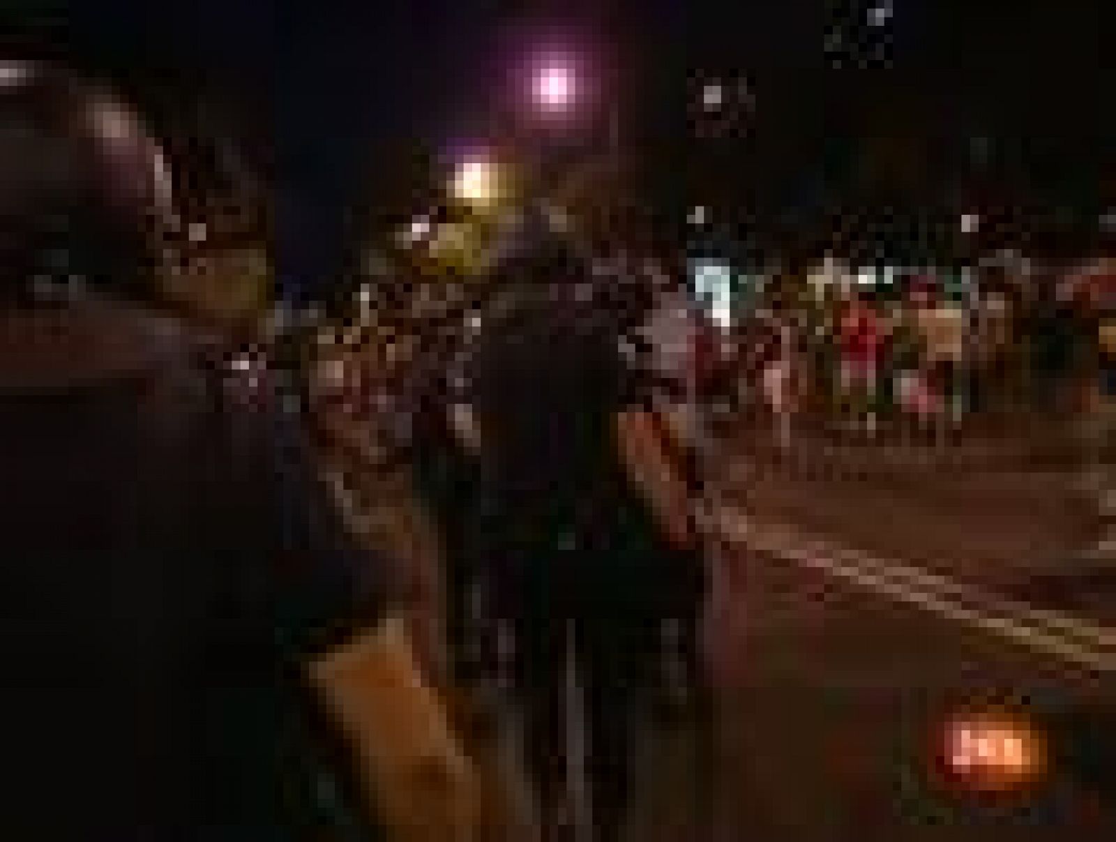 Informativo 24h: La policía carga contra el 15-M | RTVE Play