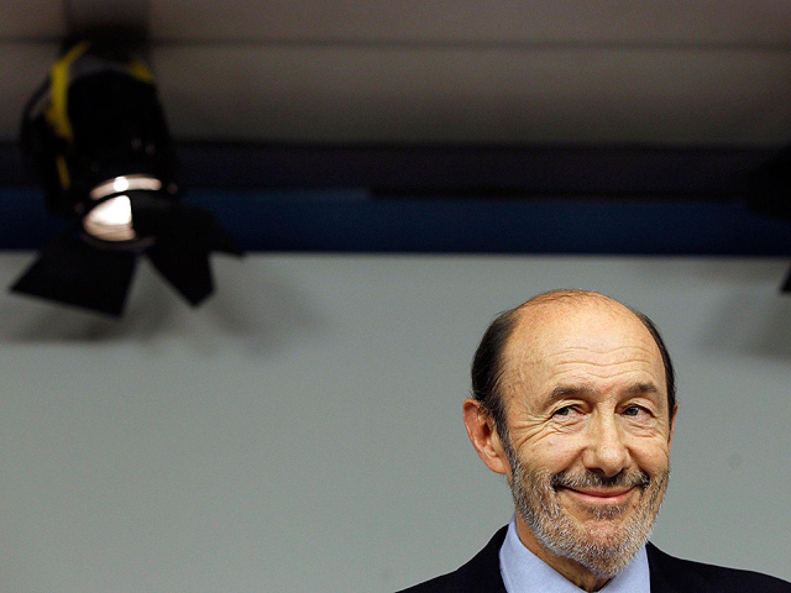 Rubalcaba sobre el 15M: "200 personas no pueden poner patas arriba una ciudad"