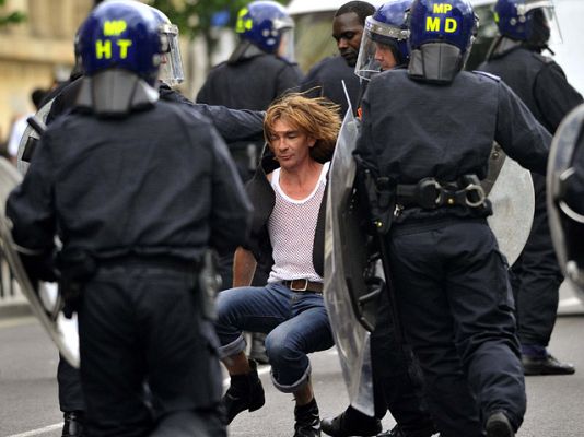  - Tercera jornada de disturbios en Londres