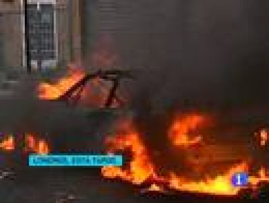 Telediario 1 - Tercer día consecutivo de disturbios en Londres