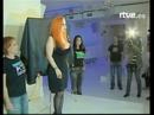  - Alaska, desnuda y antitaurina