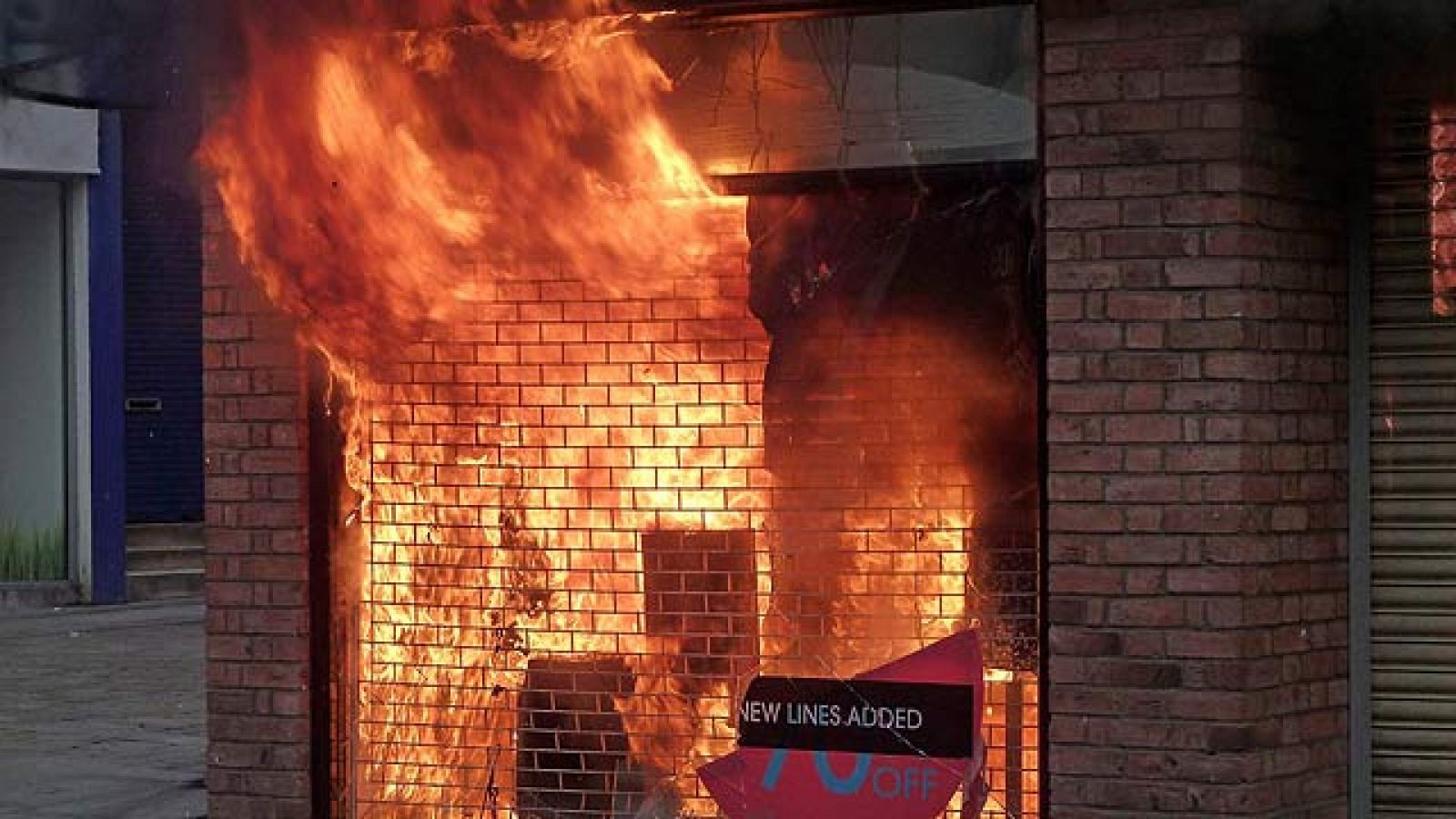 Manchester se ha llevado la peor parte de la violencia esta noche.