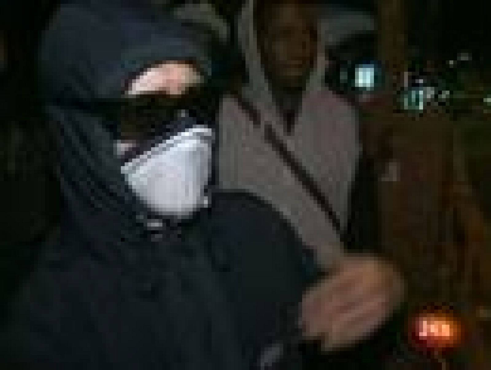 Los 'hoodies' siembran el caos en Birmingham, Manchester, Liverpool y Enfield