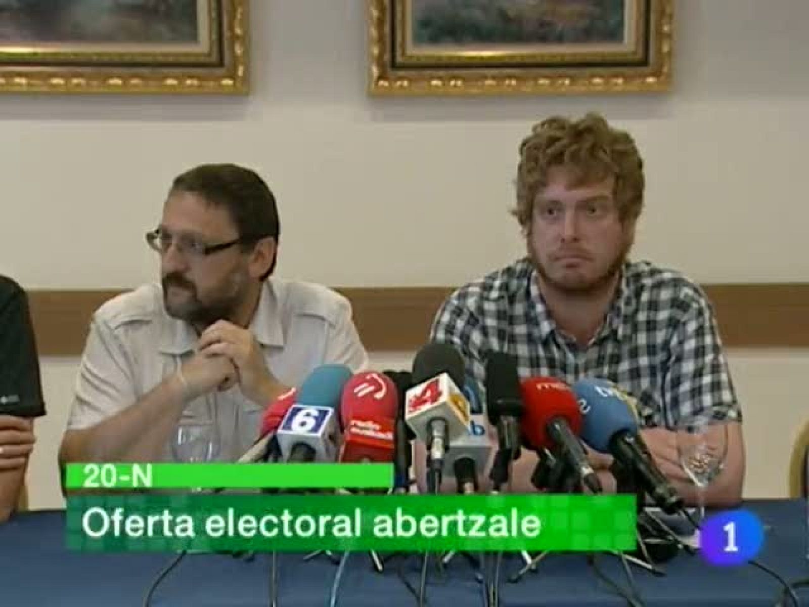   La izquierda abertzale (Bildu) ha reiterado la oferta a Aralar y PNV para concurrir juntos a las elecciones generales de noviembre. Continua la polémica entre los socios de gobierno por el nombramiento del gerente del teatro Gayarre. Sofocados dos pequeños incedios en Pamplona y Urzainqui. Los futbolistas de osasuna convocados a una huelga durante las dos primeras jornadas de liga.
