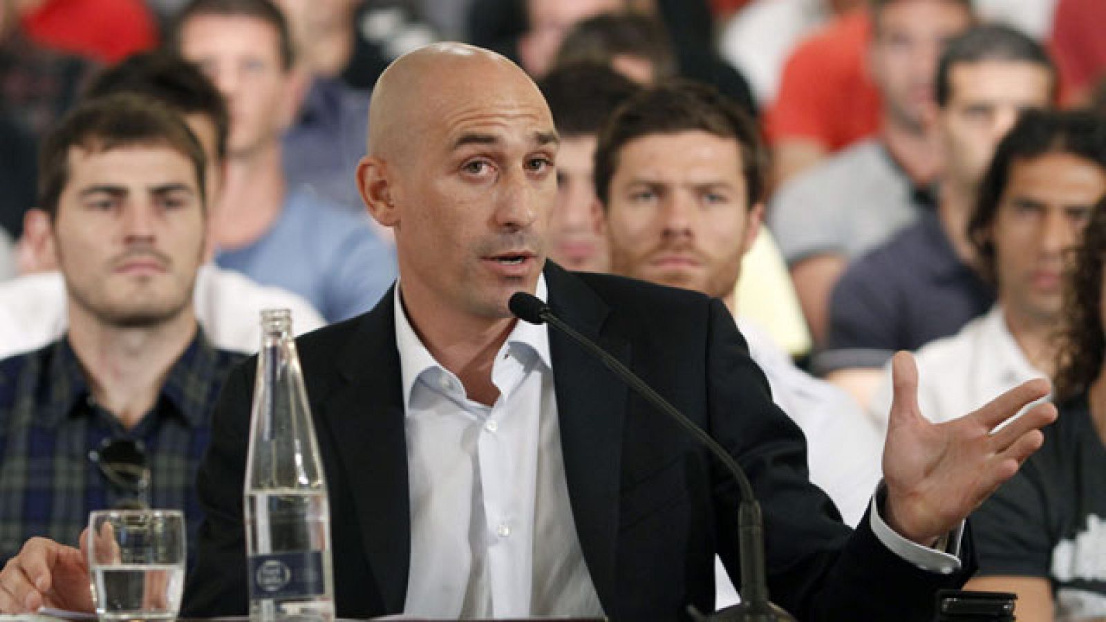 La AFE convoca una huelga para las dos primeras jornadas