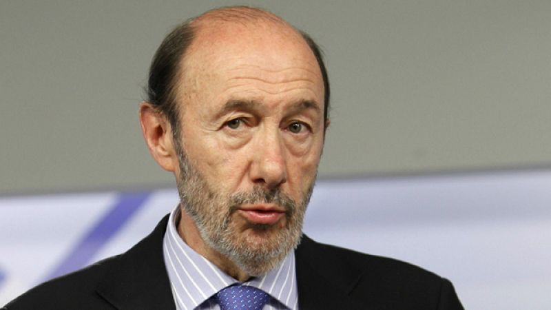 La economía y la lucha antiterrorista enfrentan al PSOE y el PP