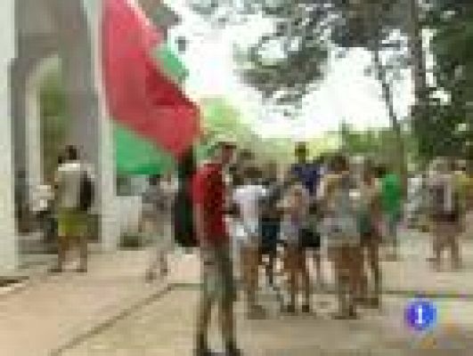 Telediario 1 - Miles de peregrinos están en España