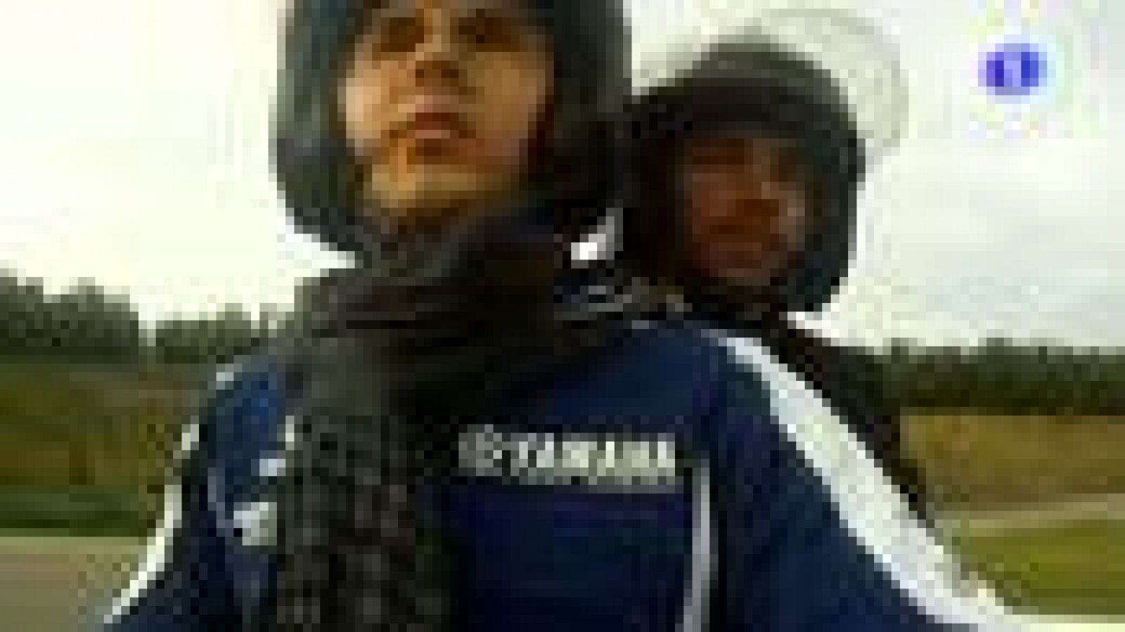 Lorenzo hace de profesor | Ver