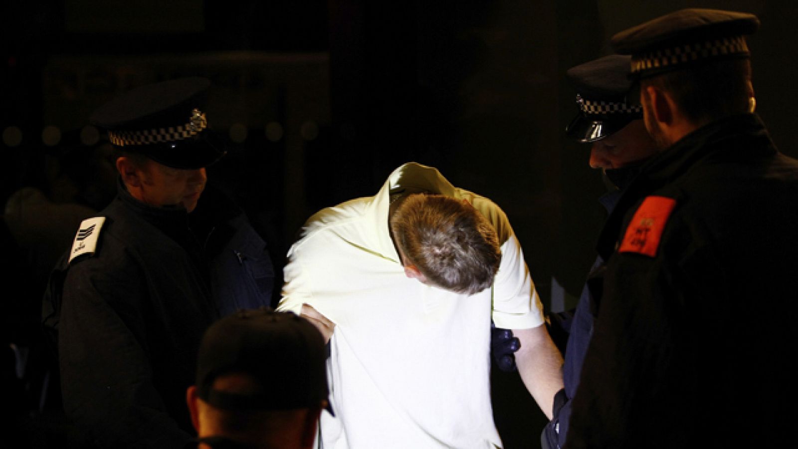 Son ya 1.554 los detenidos por los disturbios en Londres 