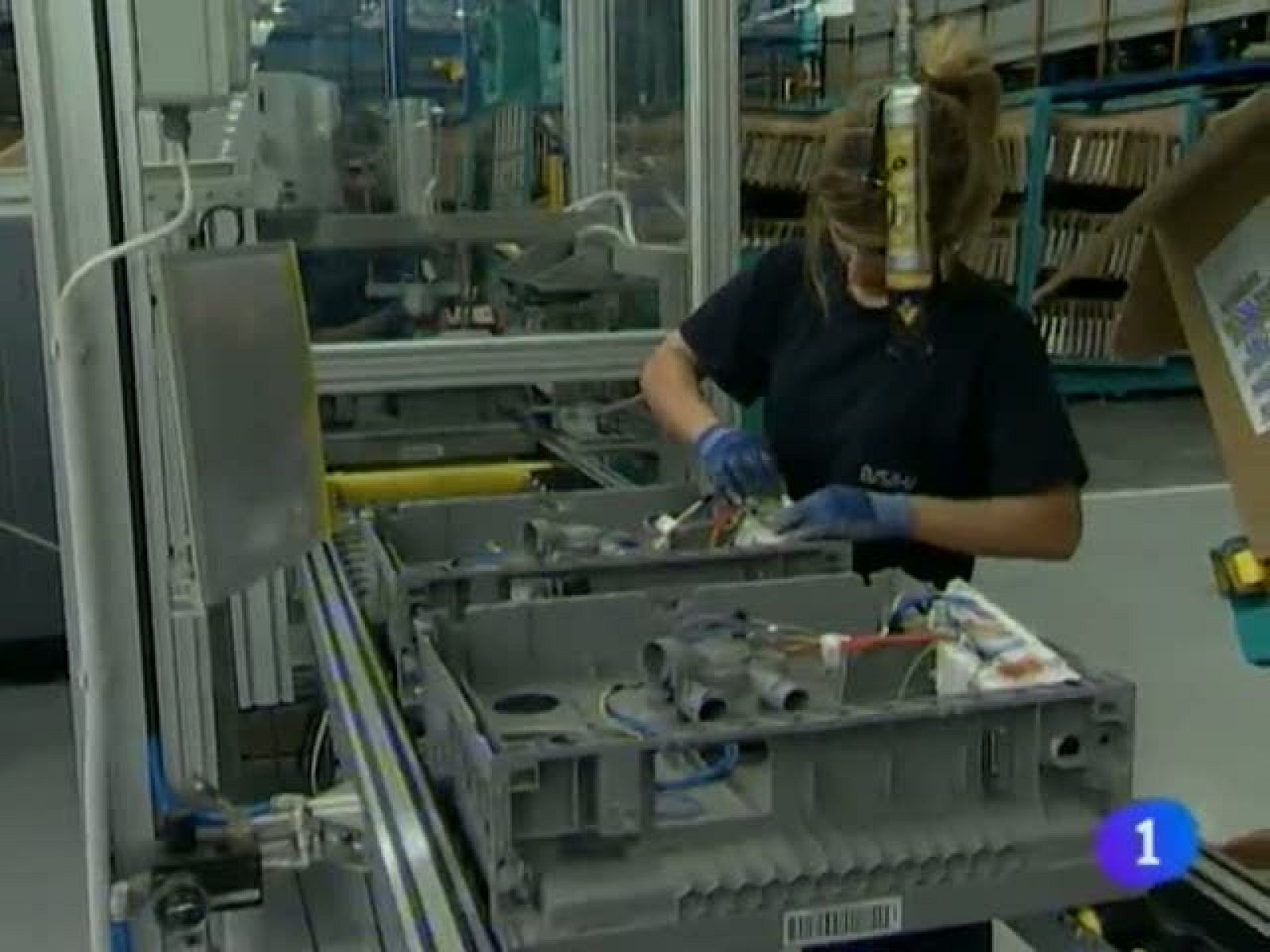   En el último semestre el PIB en Navarra ha crecido un 0.5%, más que en Francia y en Alemania.Osasuna se presenta ante su afición con una victoria. (16/08/11)