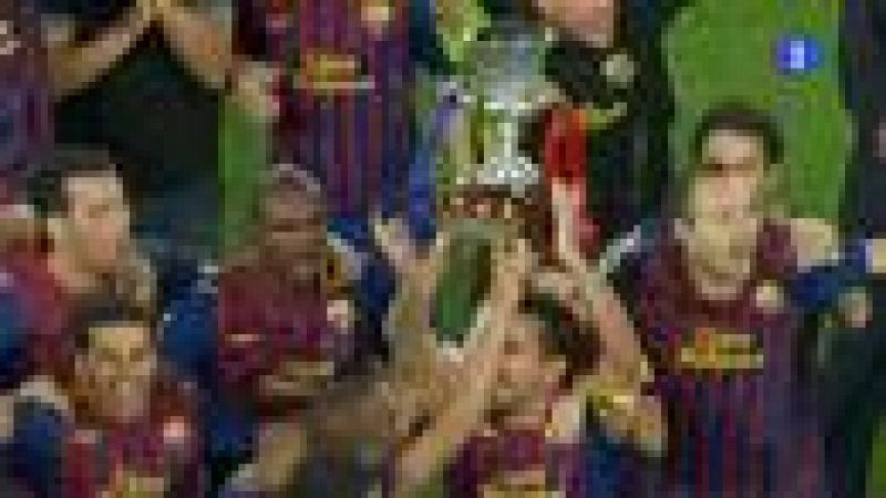 El Barcelona ha levantado el primer título del año al derrotar al Real Madrid en la Supercopa de España.