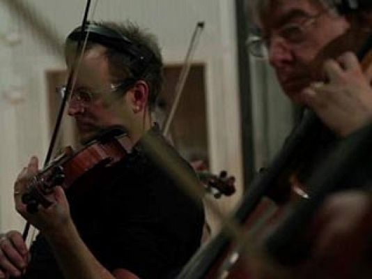  - 'Mientras duermes': Making-of de la música. Tema 'Cucarachas'