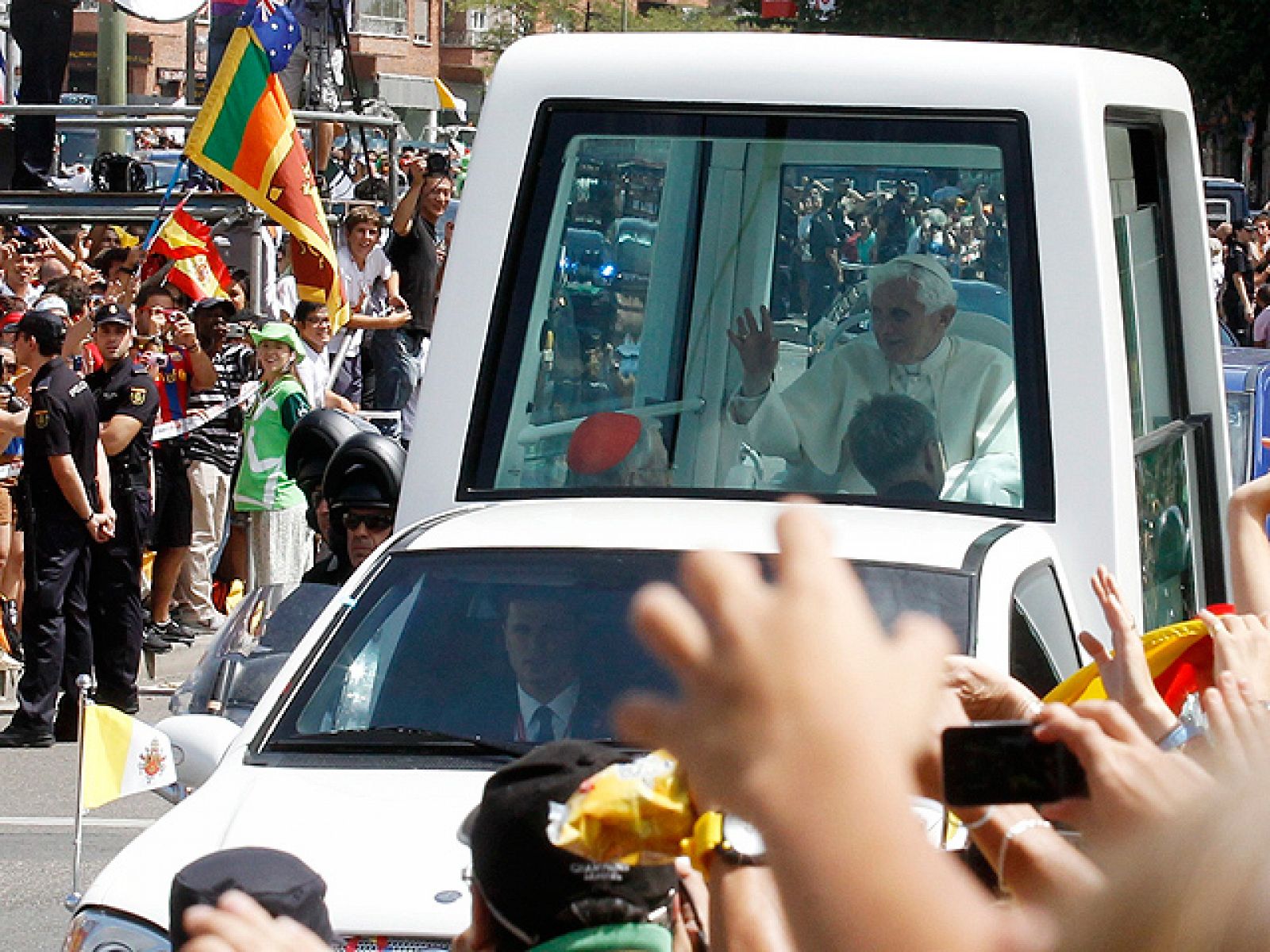 El papa llega a Madrid para la JMJ